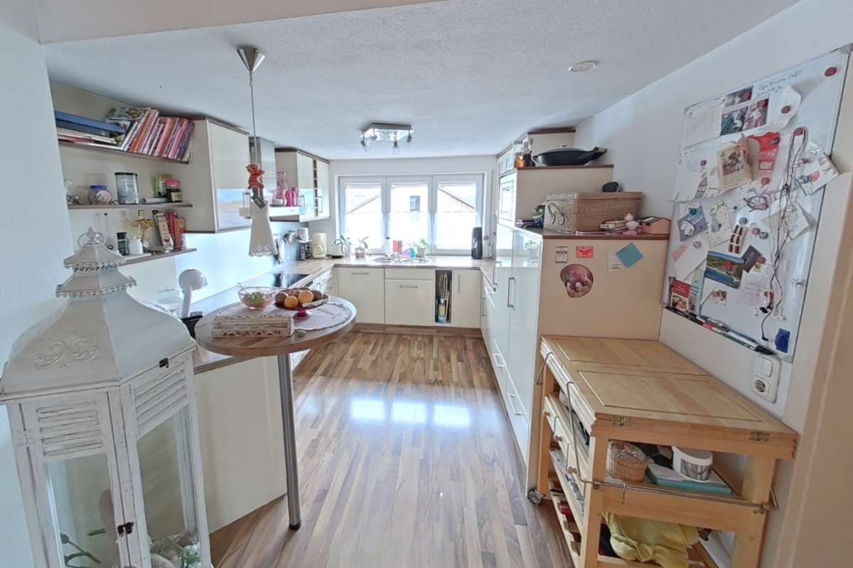 Küche im Obergeschoss Gewerbe und Wohnimmobilie im Allgäu